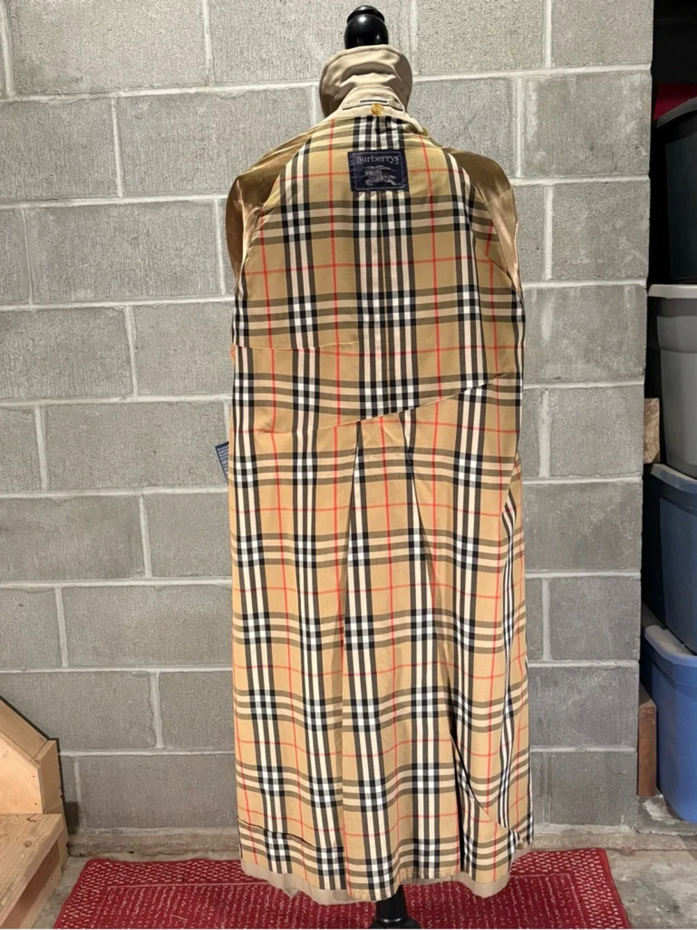 Burberry trench coat - Picture 6 of 15